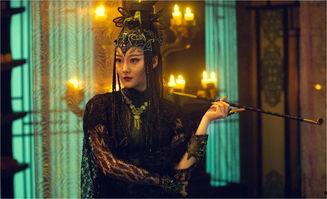 唐砖下之灵域双生,灵域双生,穿越时空的奇幻之旅